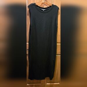 Sleeveless Black Dress